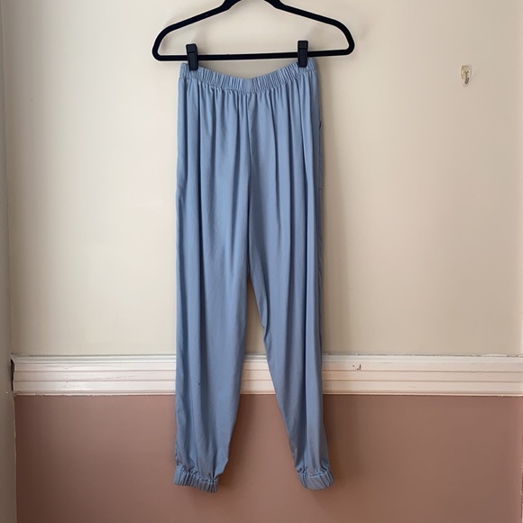 Camden Pant in Sky Blue - Picture 4 of 5